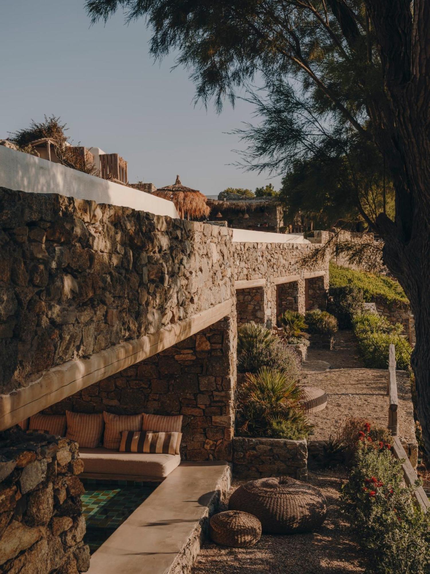 The Wild By Interni Hotel Kalafatis Exterior foto